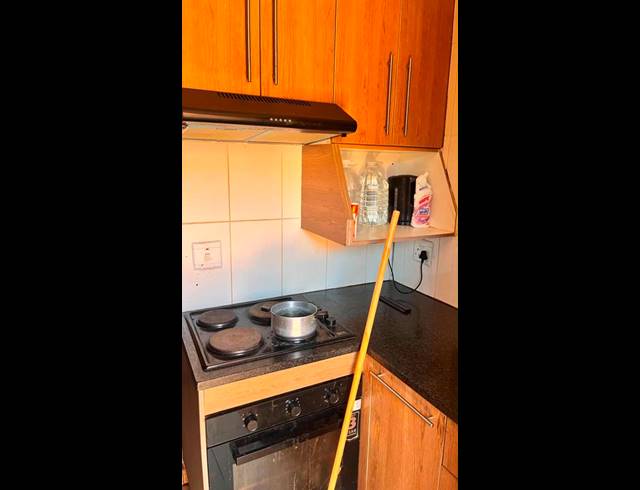 2 BEDROOM PROPERTY TO RENT IN LOTUS GARDENS